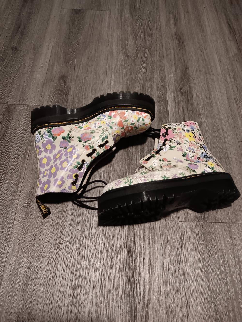 Dr. Martens Sinclair - Picture 4 of 6